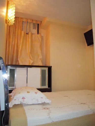 Lucky Guest House Kowloon