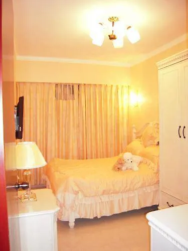 Lucky Guest House Kowloon