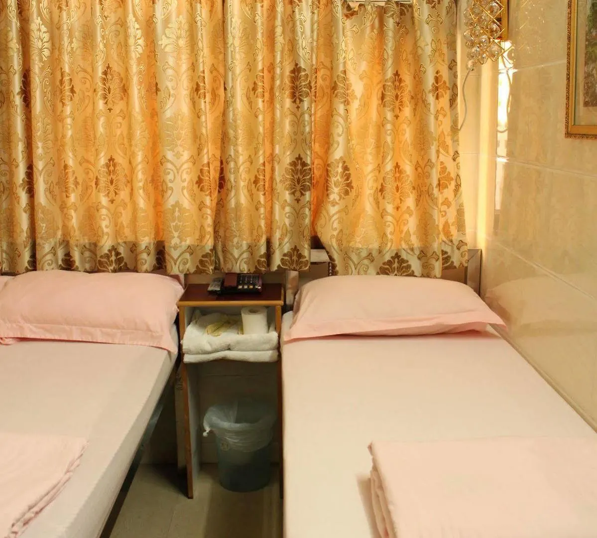 Lucky Guest House Kowloon
